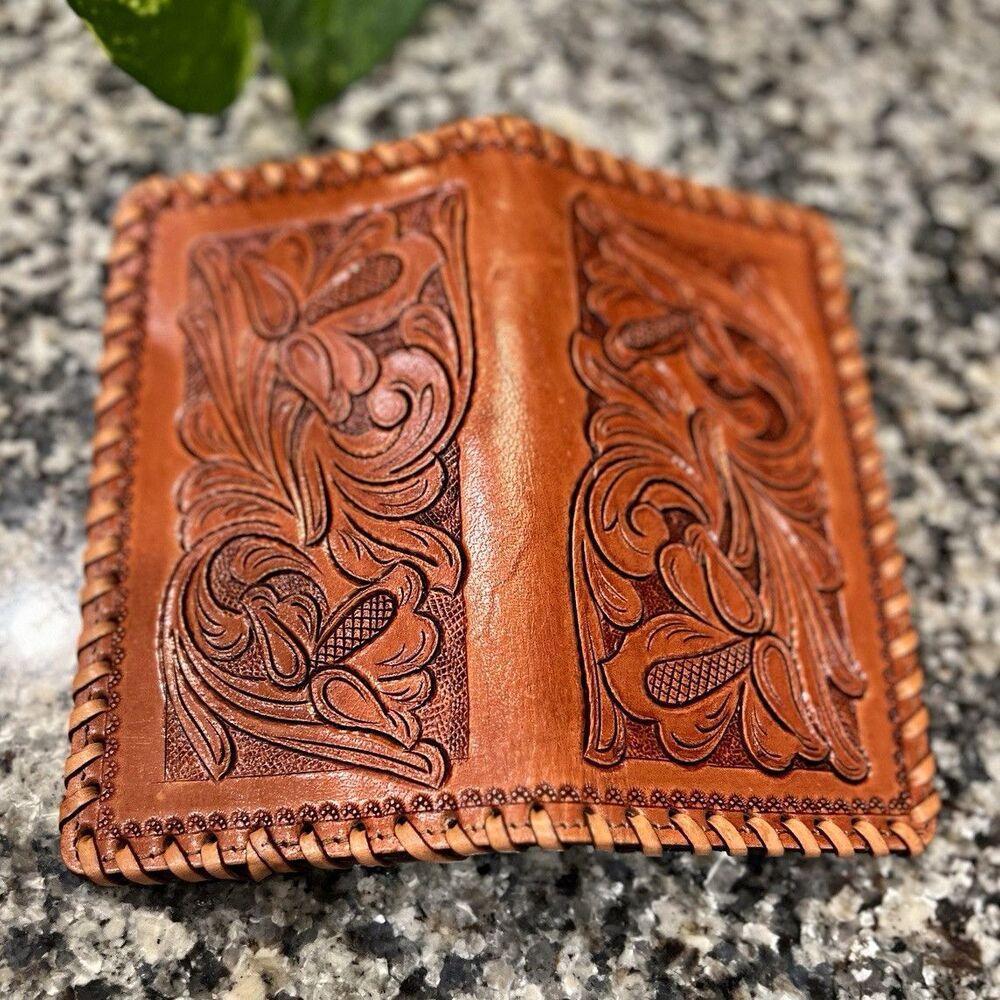 Hand Tooled Floral Stitched Men’s Bifold Checkbook Wallet w/ Card Slots